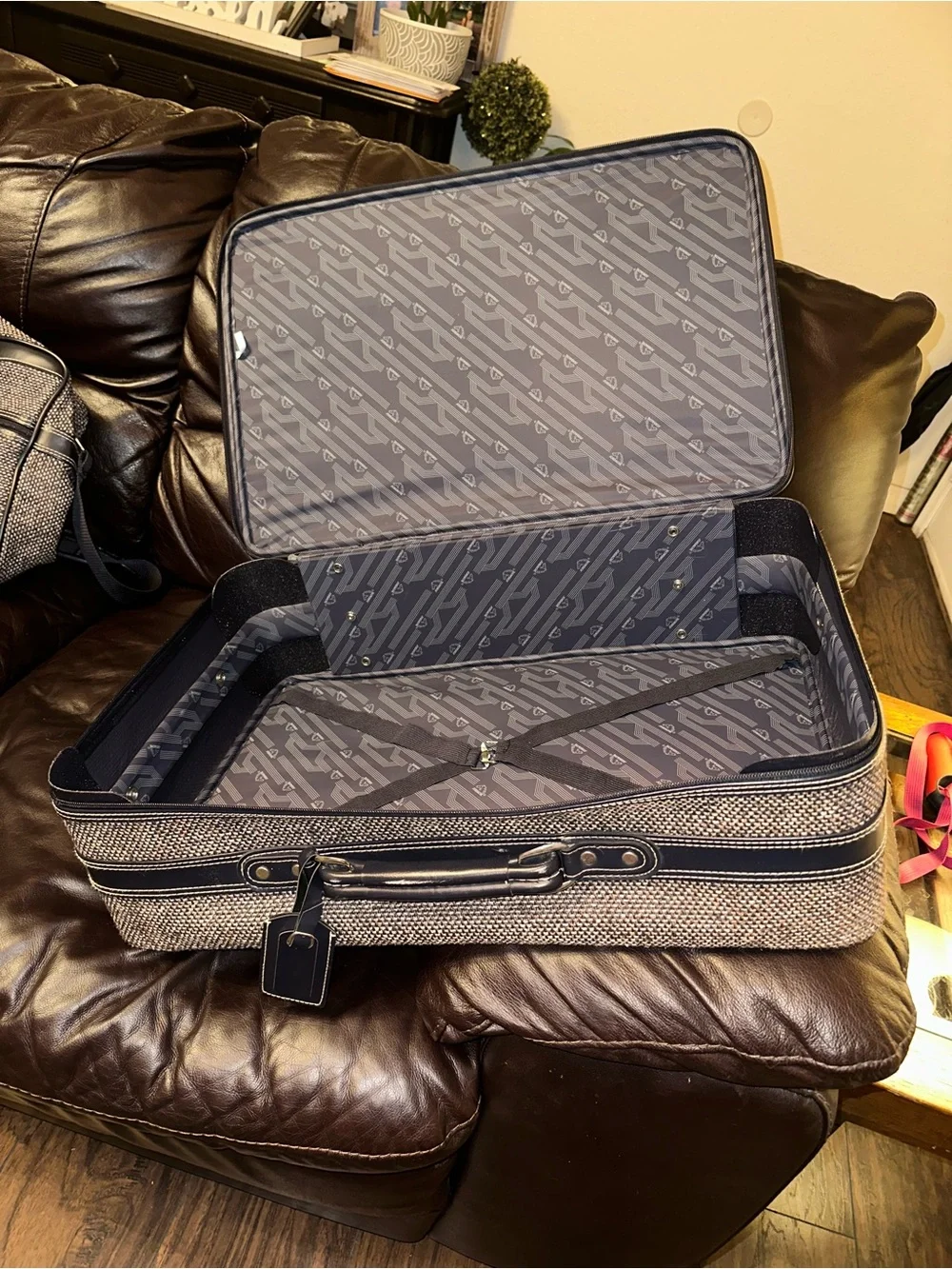 RARE FIND! Jordache Blue Tweed 3 piece Luggage Set. 90’s Vintage EUC!👀😯